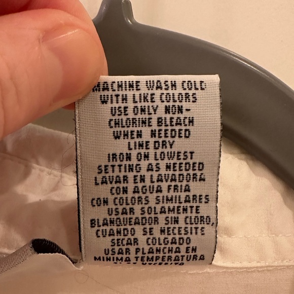 Capacity Woman Vintage Floral Embroidery White Button Down Shirt Size 1X - Picture 12 of 12